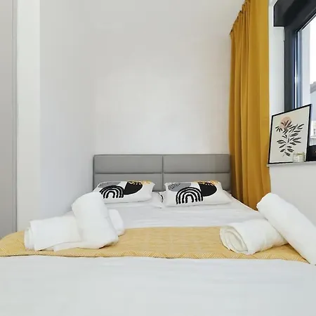 Good Vibes With Heated Pool