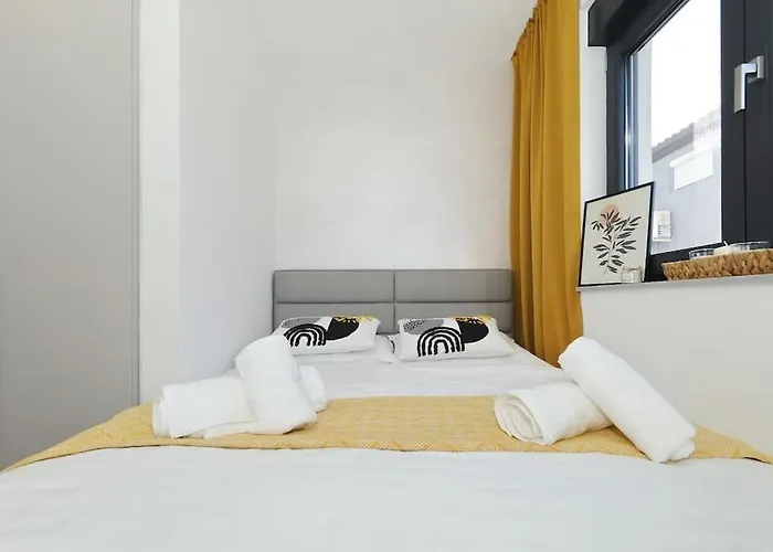 Good Vibes With Heated Pool