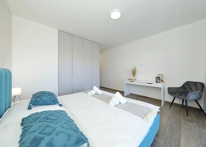 Villa Good Vibes With Heated Pool