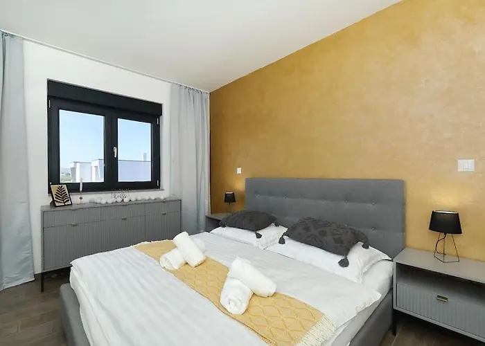 Good Vibes With Heated Pool Villa *