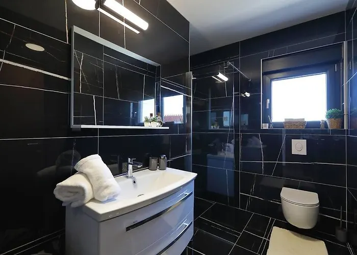 Good Vibes With Heated Pool *