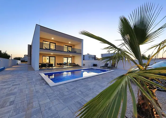 Good Vibes With Heated Pool * Vrsi